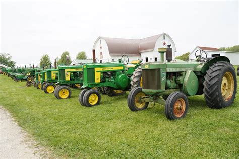 kelley blue book on tractors